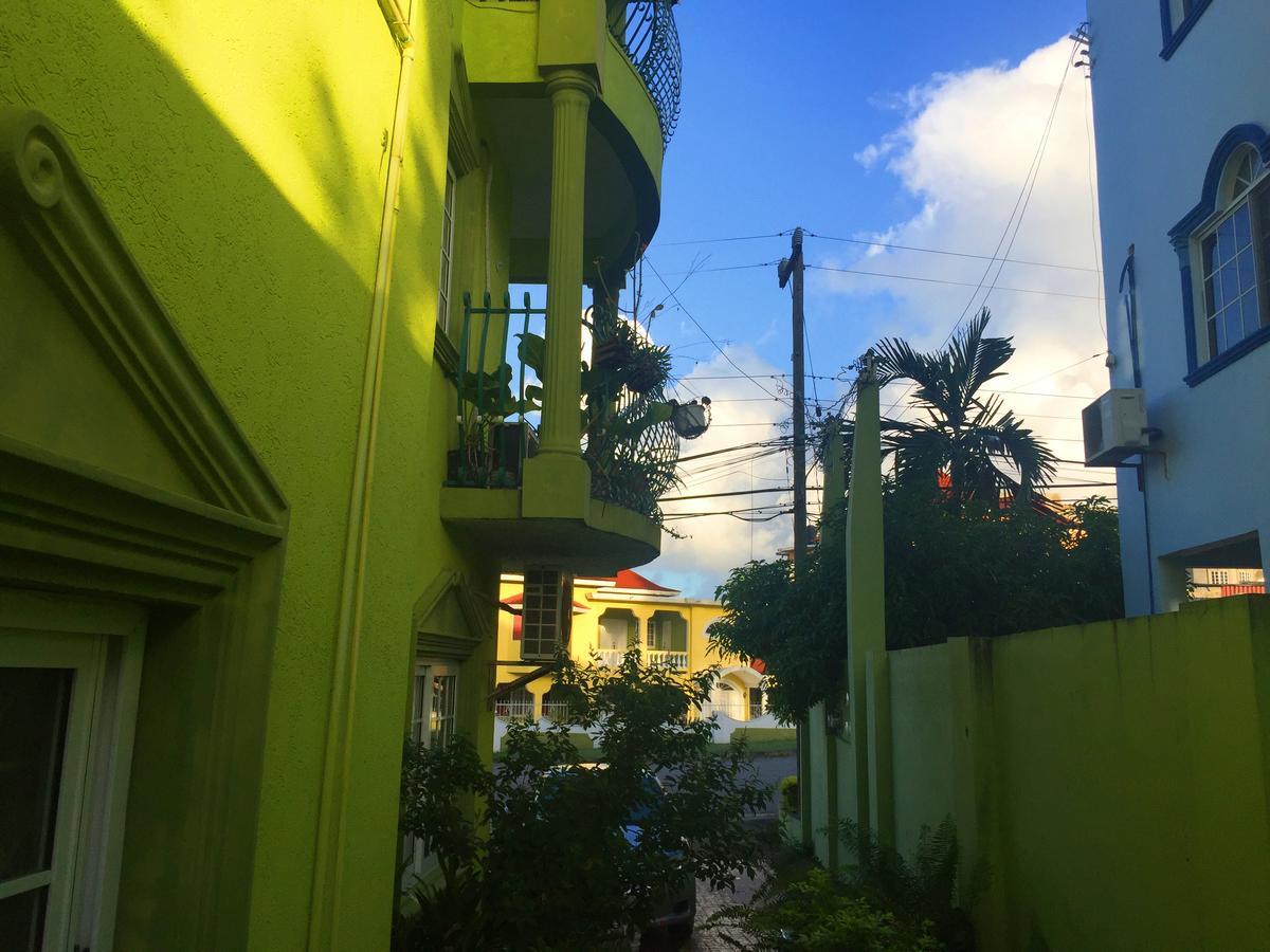 مونتيغو باي Yaad Hostel المظهر الخارجي الصورة