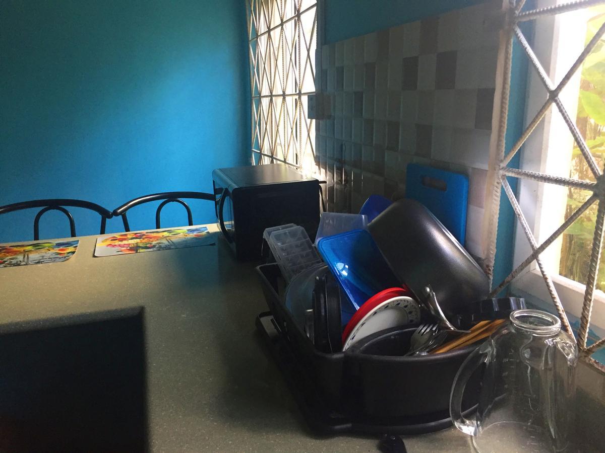 مونتيغو باي Yaad Hostel المظهر الخارجي الصورة