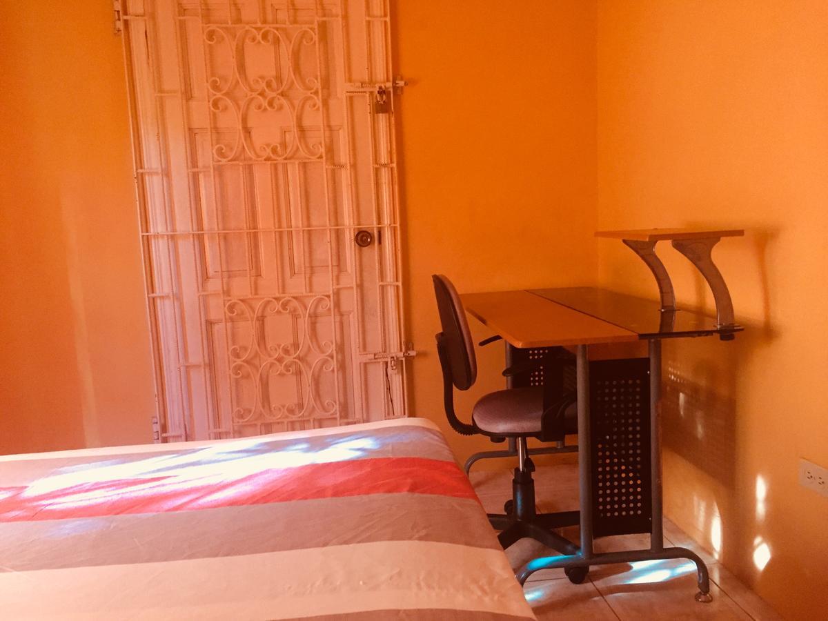 مونتيغو باي Yaad Hostel المظهر الخارجي الصورة