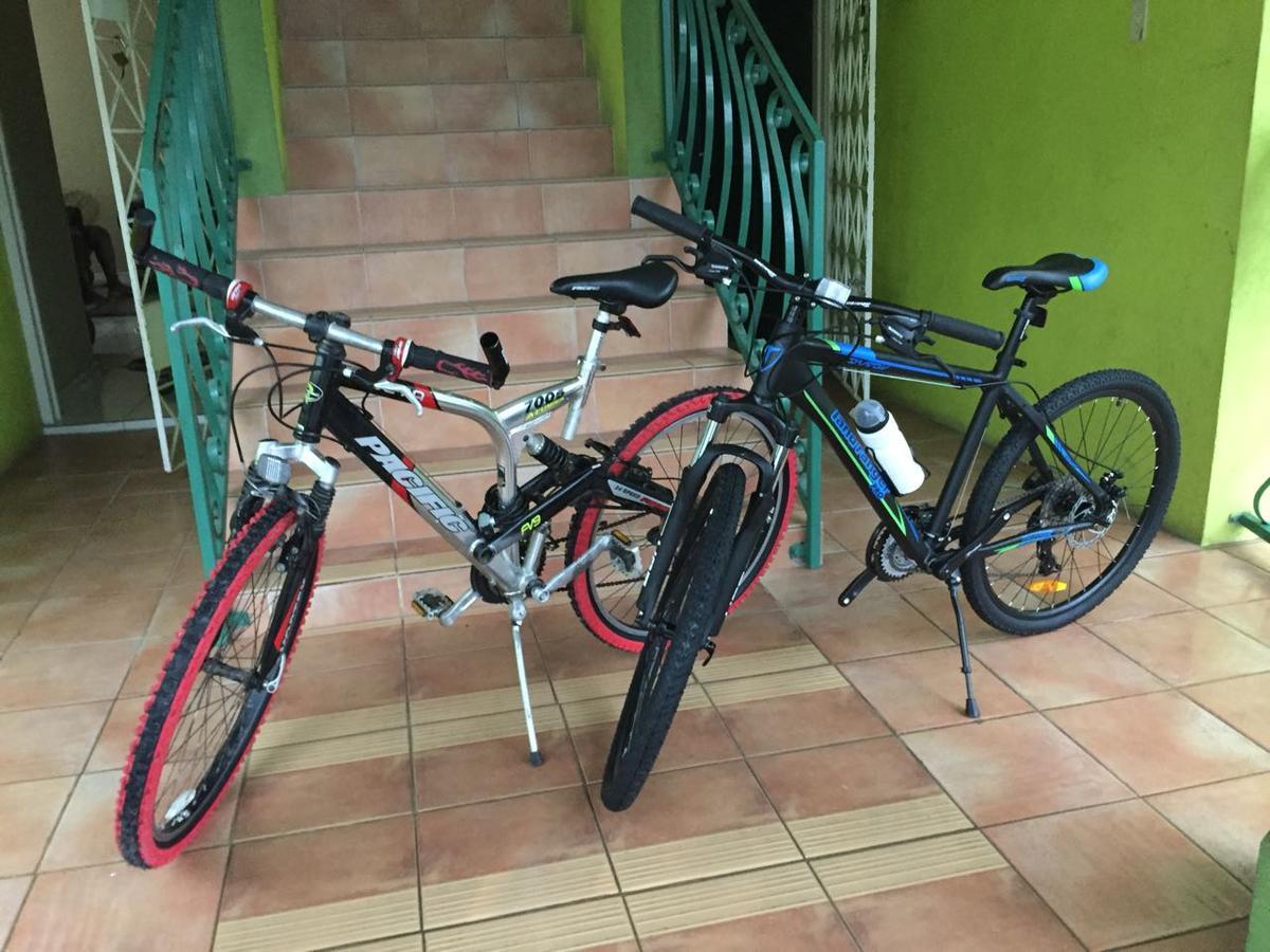 مونتيغو باي Yaad Hostel المظهر الخارجي الصورة