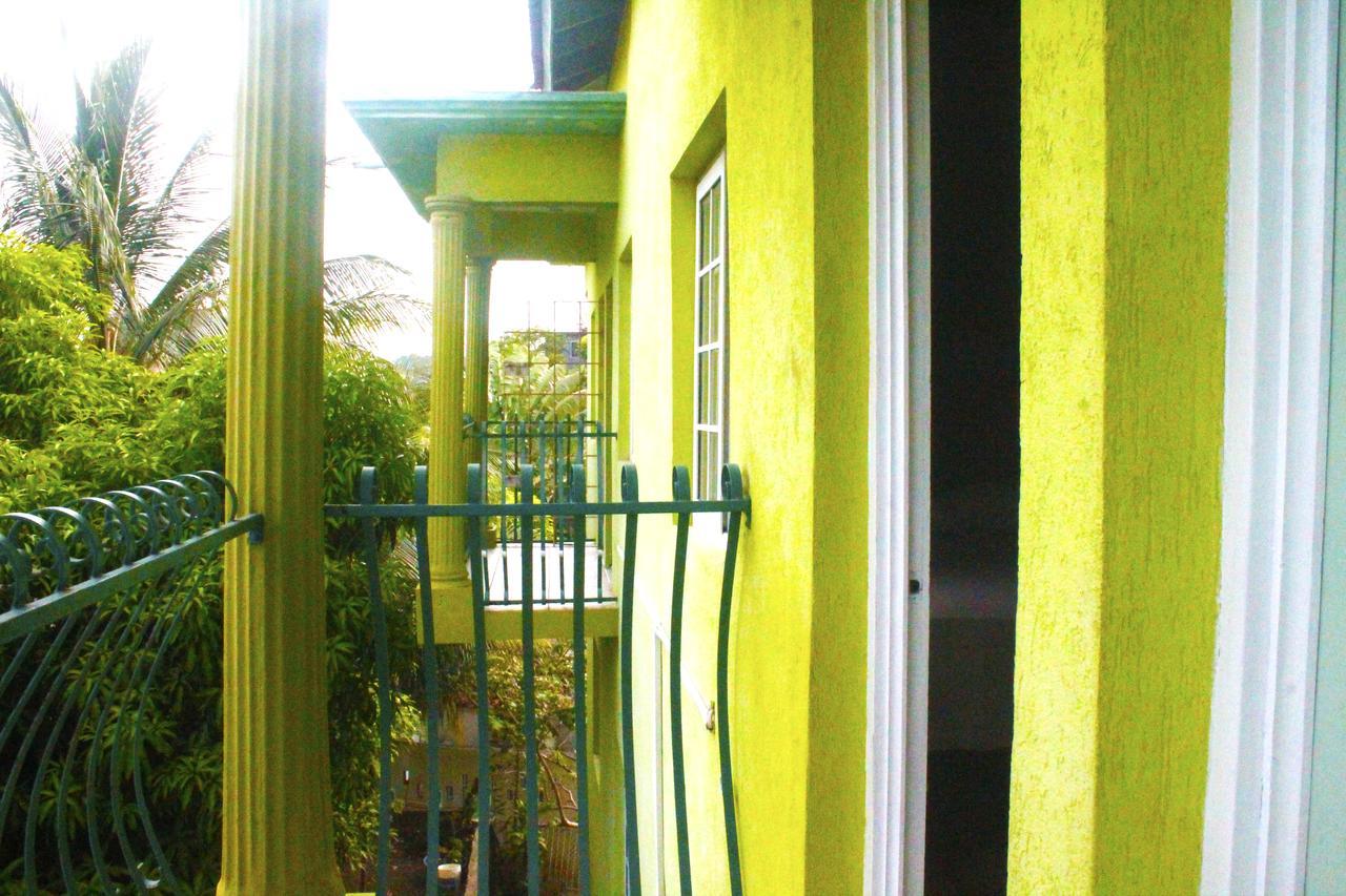 مونتيغو باي Yaad Hostel المظهر الخارجي الصورة